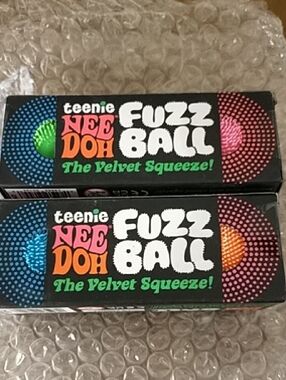 Teenie NeeDoh Fuzz Ball Velvet Squeeze 1ea